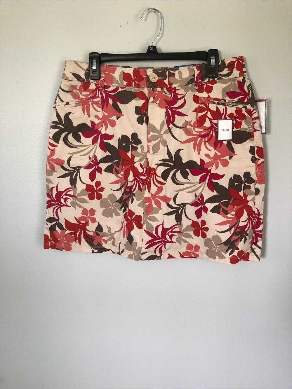 croft & barrow Floral Skort in Cream, Red & Brown